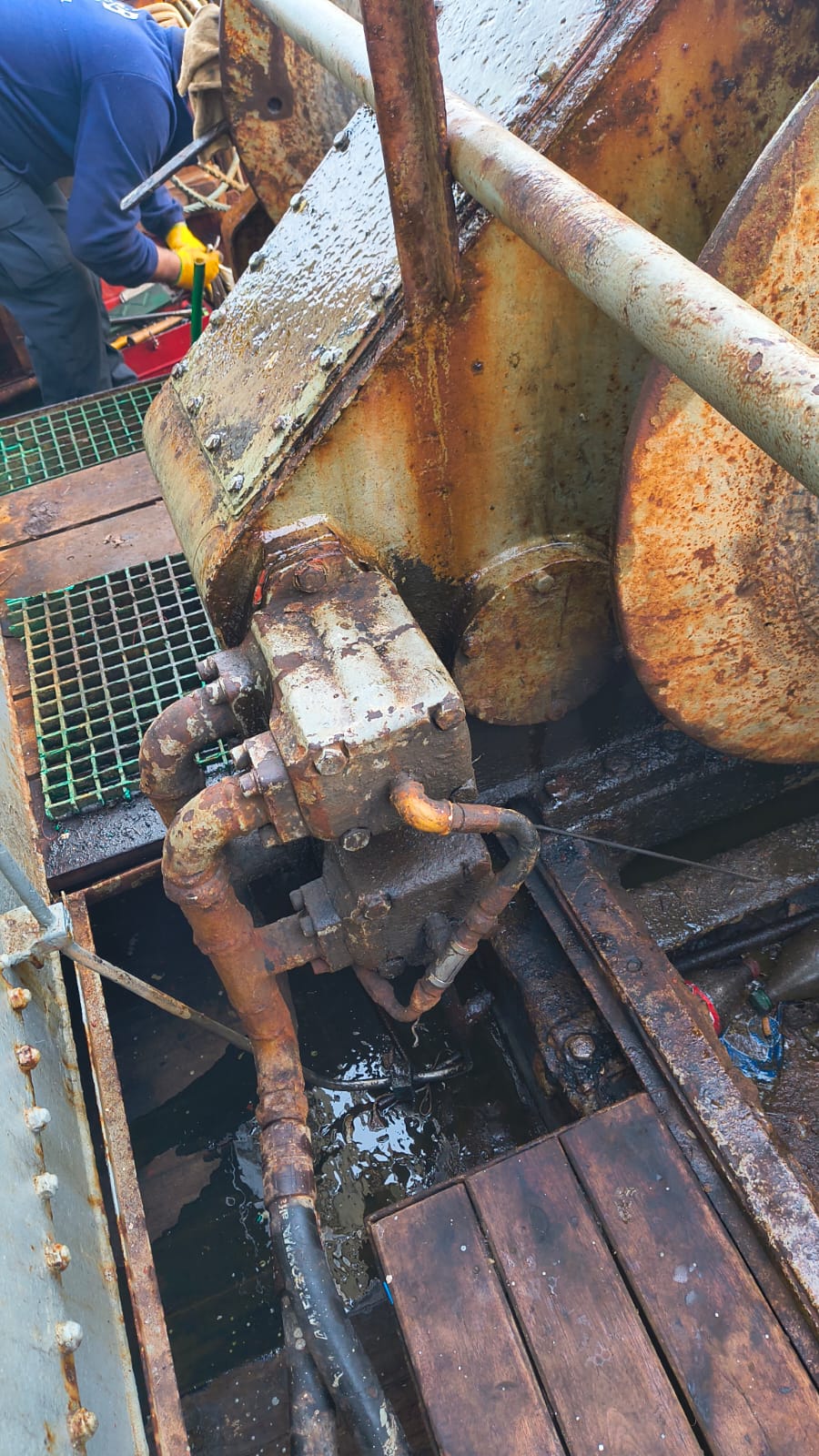 Trabajo hidráulico naval